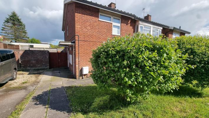Dom 1 bedroom w Cannock, podjazd, ogród