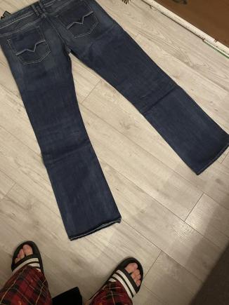 Sprzedam nowe spodnie Diesel