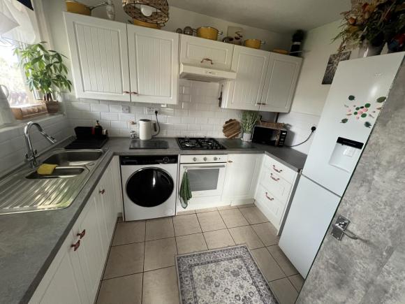 Pokój bez depozytu B37 (garaż)