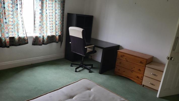 Duży pokój do wynajęcia