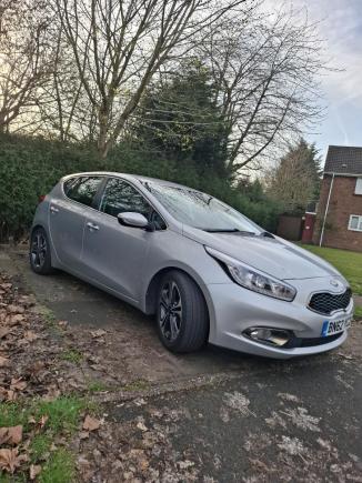 Sprzedam samochód Kia ceed