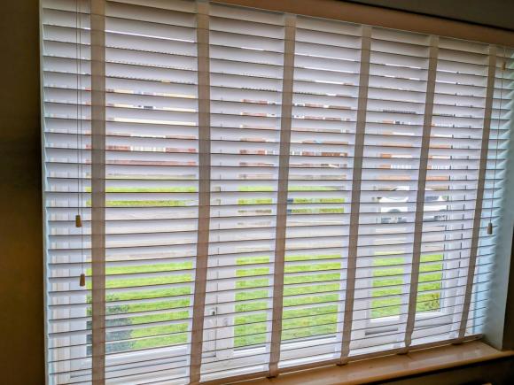 Żaluzje na sprzedaż.